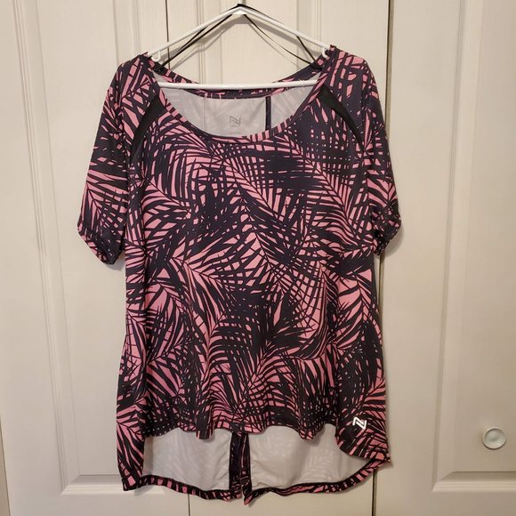 Nola Sport Shirt Black on Pink Print Plus Size 3X - Picture 2 of 4